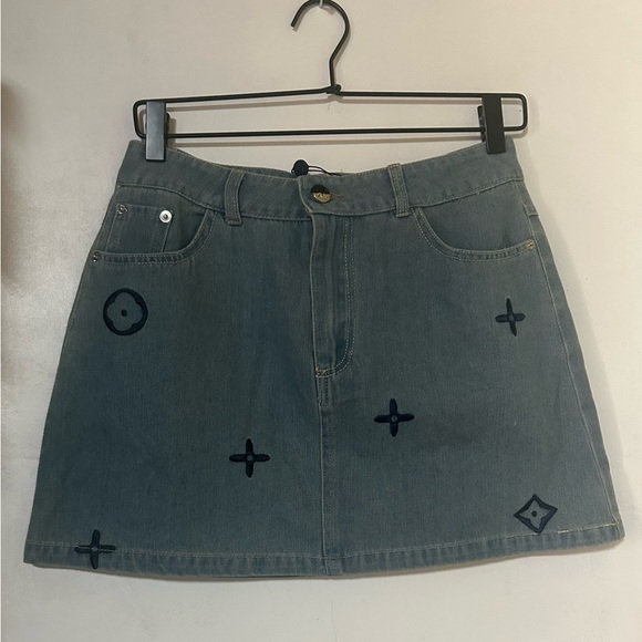 Louis Vuitton Blue A-Line Mini Skirt Casual (NWT) tag large but runs small - Picture 2 of 8